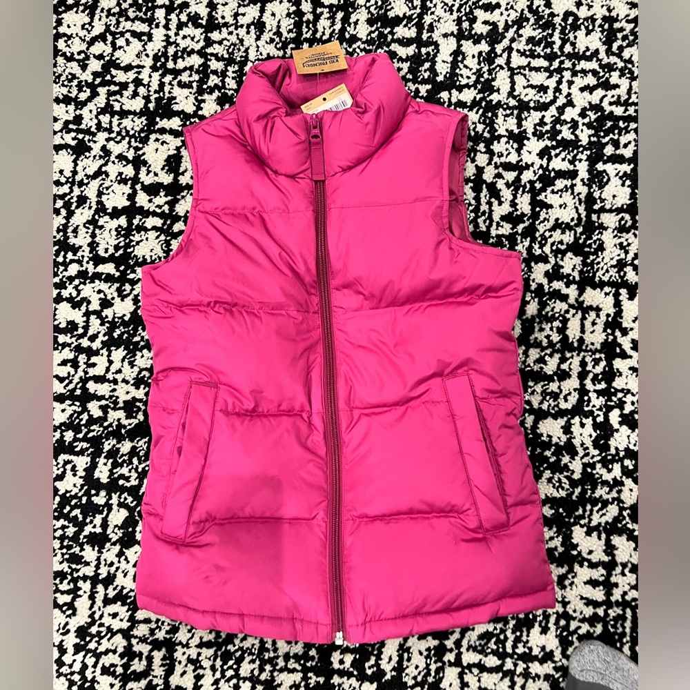 NWT lands end vest. Size 6x or 7.  Rich pink.  Never worn.
